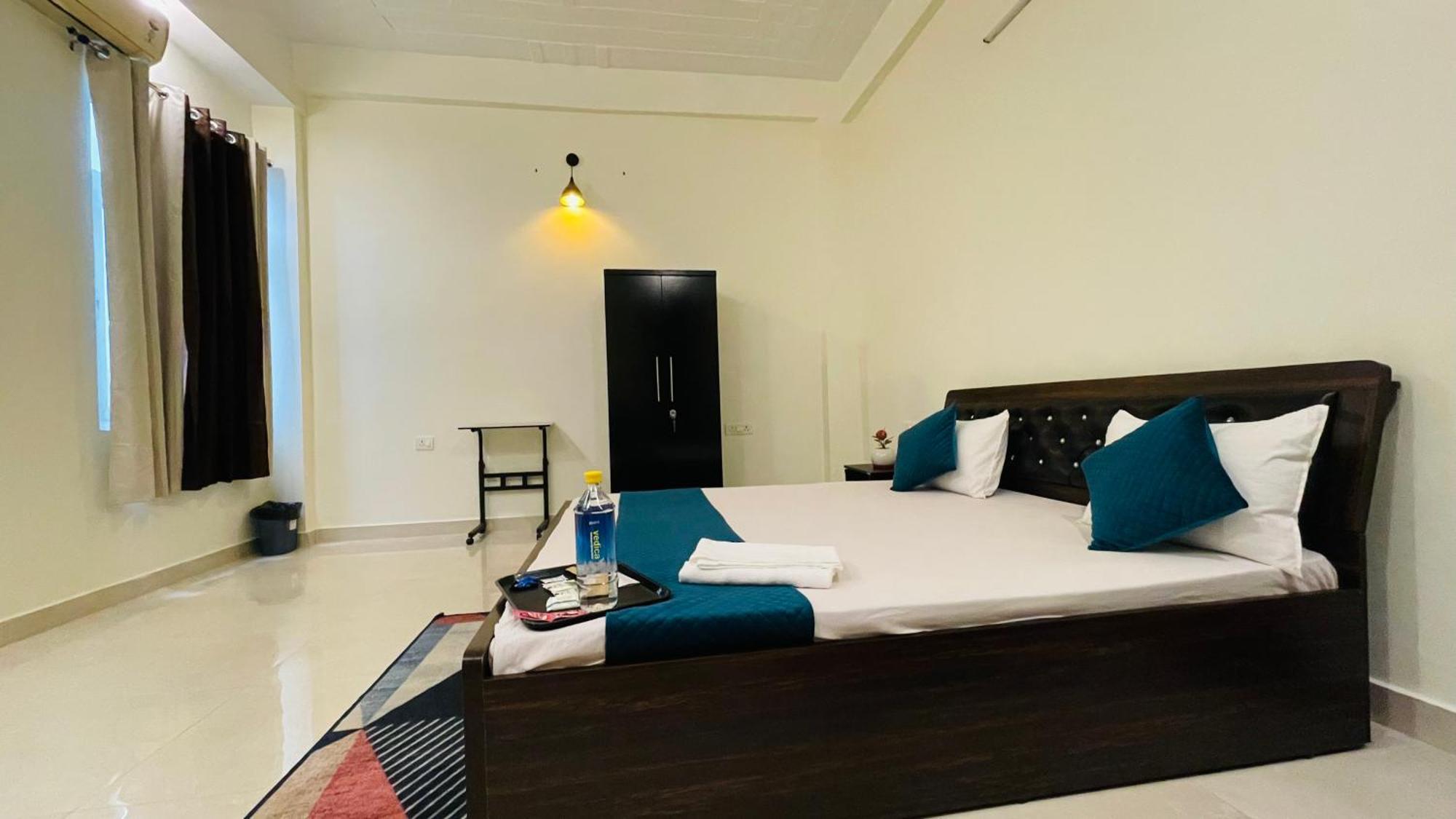 Atulyam Stays Sushant Golf City Лакхнау Экстерьер фото