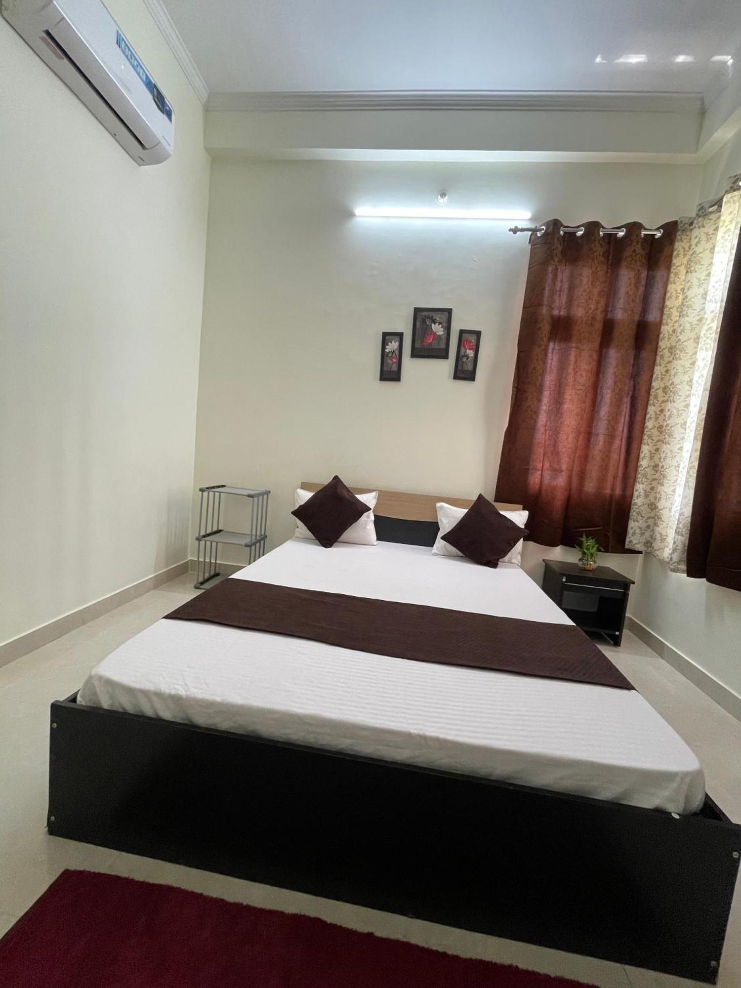 Atulyam Stays Sushant Golf City Лакхнау Экстерьер фото