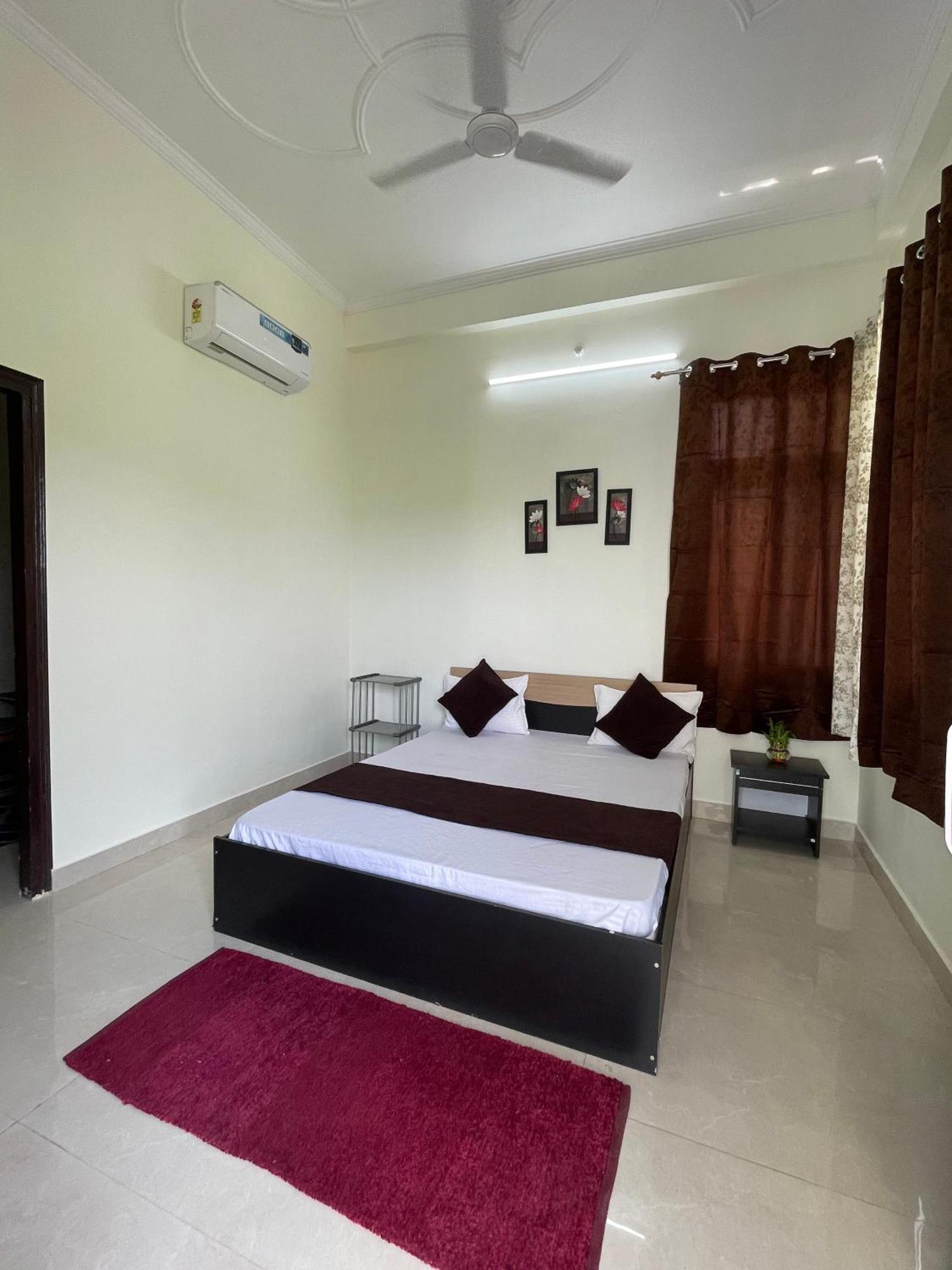 Atulyam Stays Sushant Golf City Лакхнау Экстерьер фото