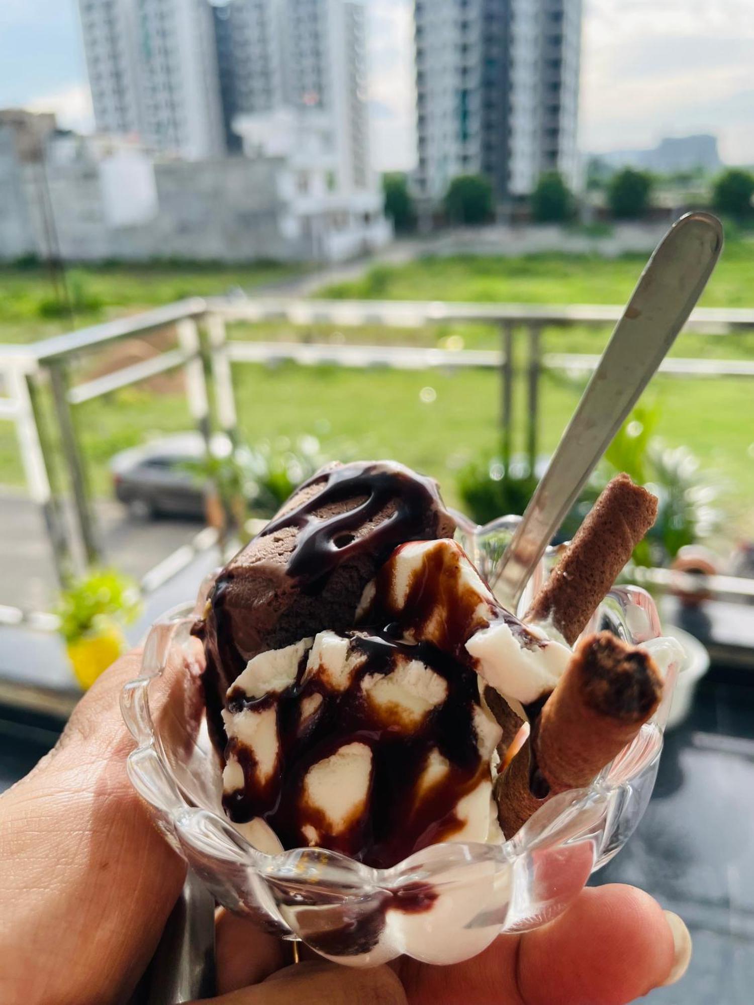 Atulyam Stays Sushant Golf City Лакхнау Экстерьер фото